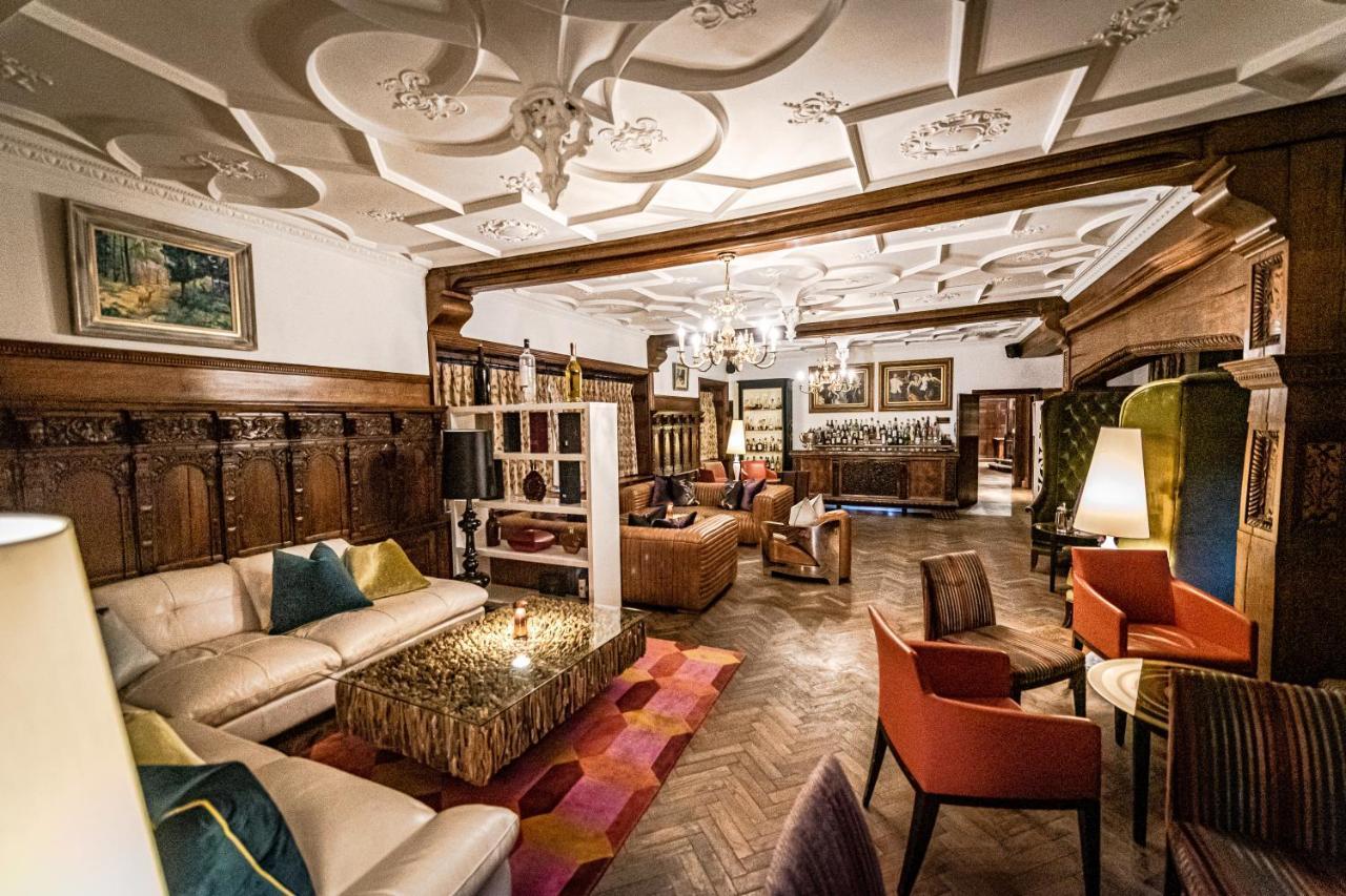 Hillbark Hotel&Spa Wirral Buitenkant foto