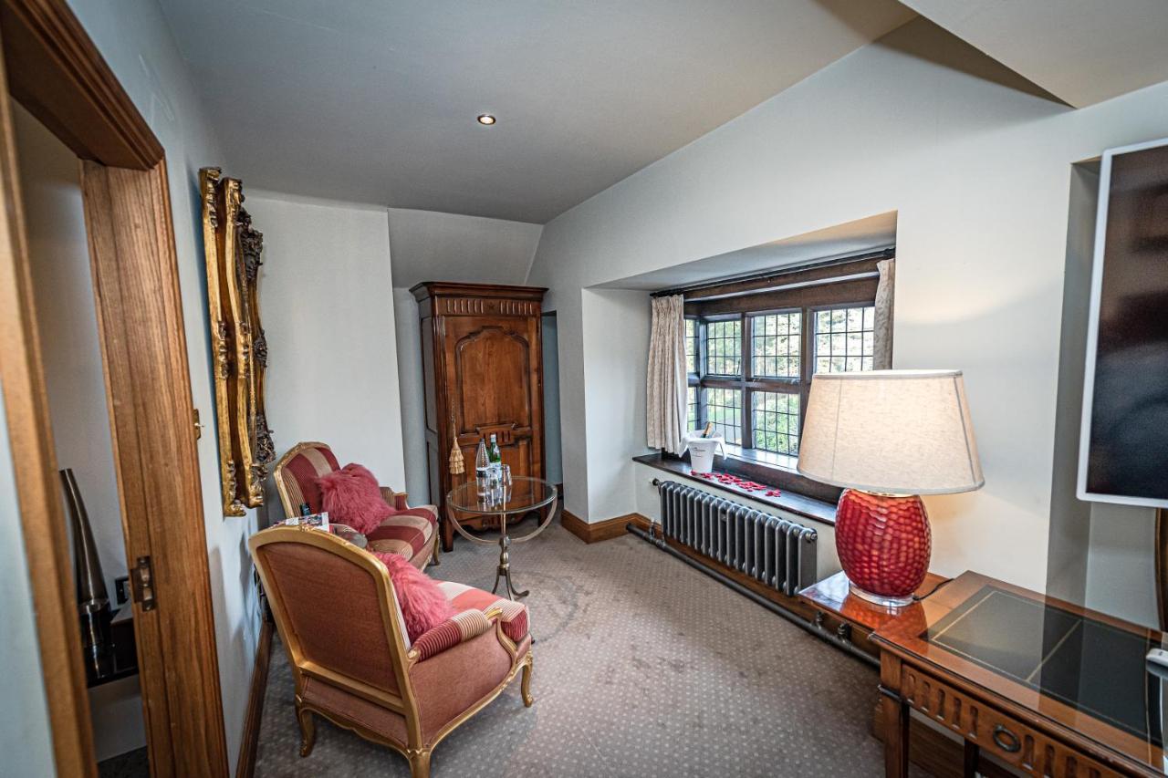 Hillbark Hotel&Spa Wirral Buitenkant foto